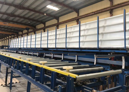 PU &PIR Sandwich Panel Line în EAU